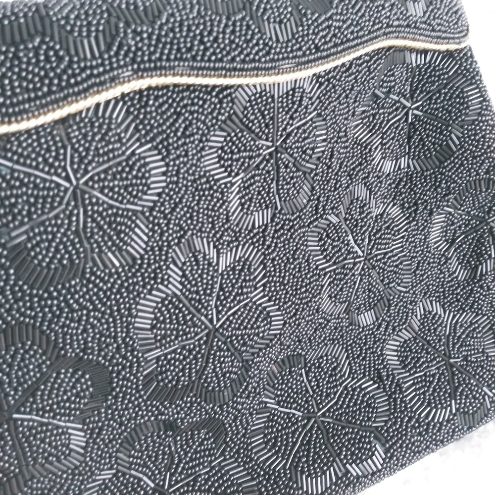 Vintage Beaded Black and Gold hand Bag - Picture 12 of 13